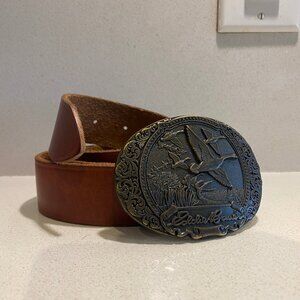 Eddie Bauer leather Belt with buckle (Canada Goose design) size 38